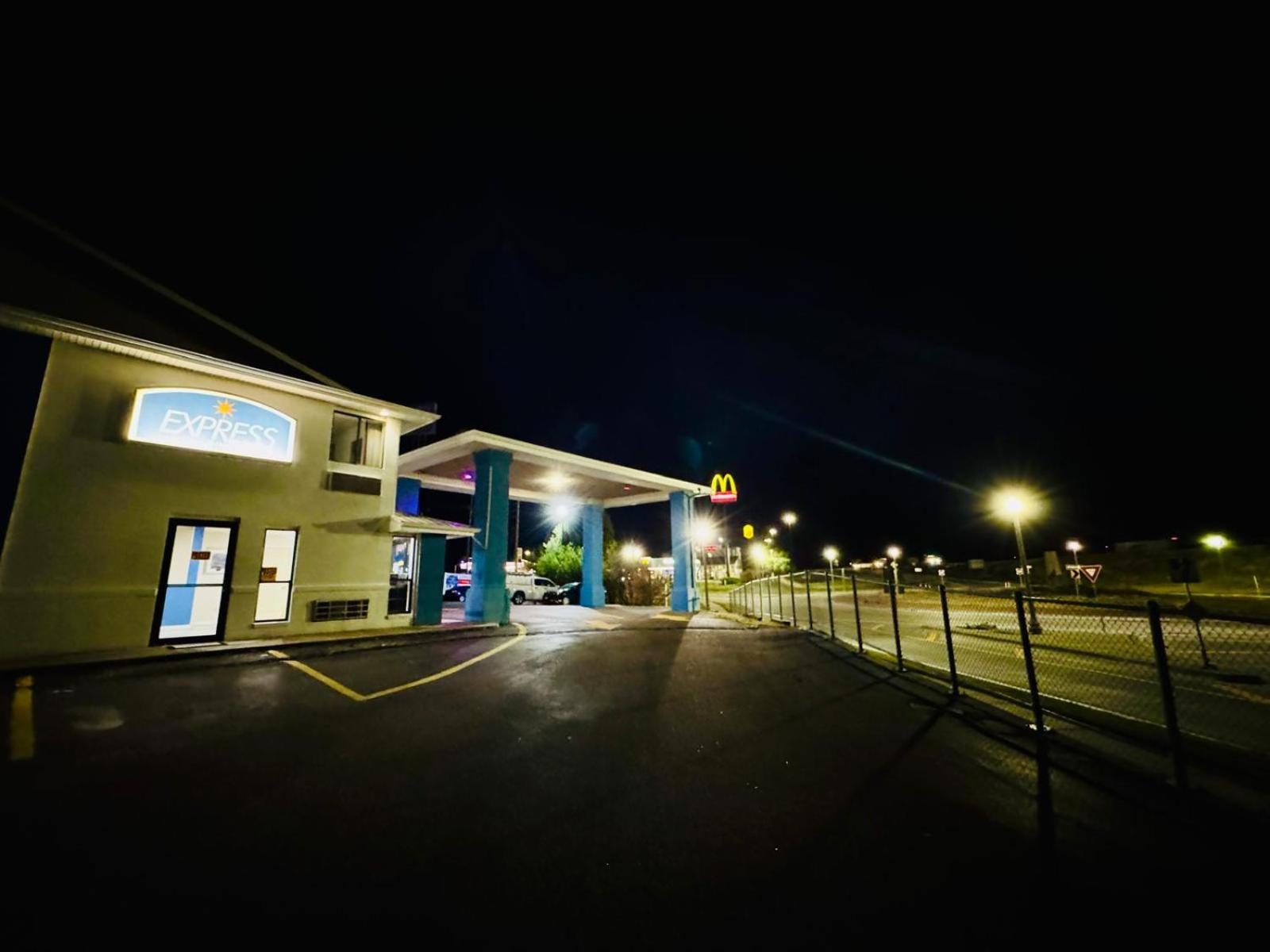 Express Inn Junction City Exteriör bild